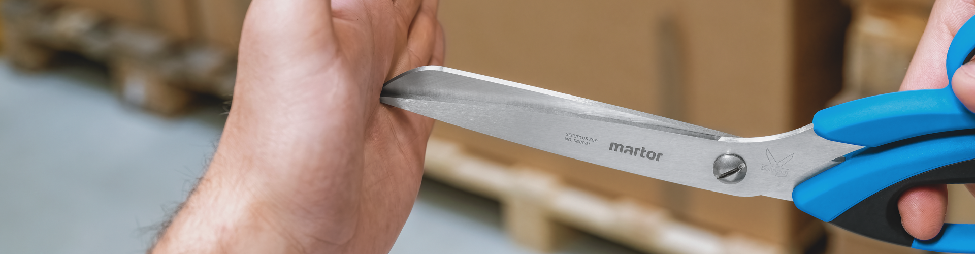 EXTRA-LARGE PRECISION. MAXIMUM SAFETY.